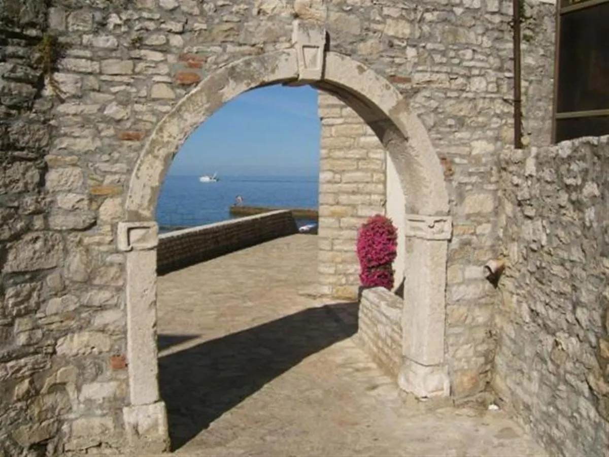 Apartment Elena, 100 M From The Beach Novigrad
